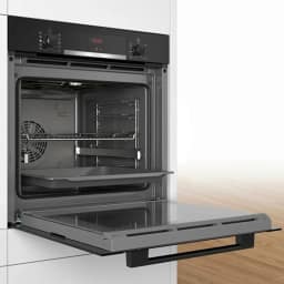Электрический духовой шкаф Bosch Serie 4 HRA3340B0 Black, Черный — фото 4