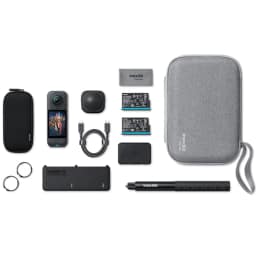 Экшн-камера Insta360 X5 Essentials Bundle Black — фото 2