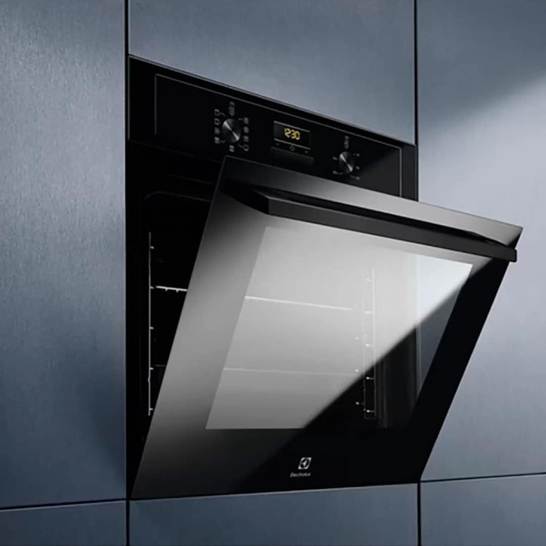 Электрический духовой шкаф Electrolux EOF3H50BK Black — фото 3