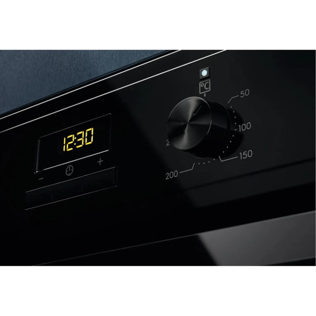 Электрический духовой шкаф Electrolux EOF3H50BK Black — фото 6