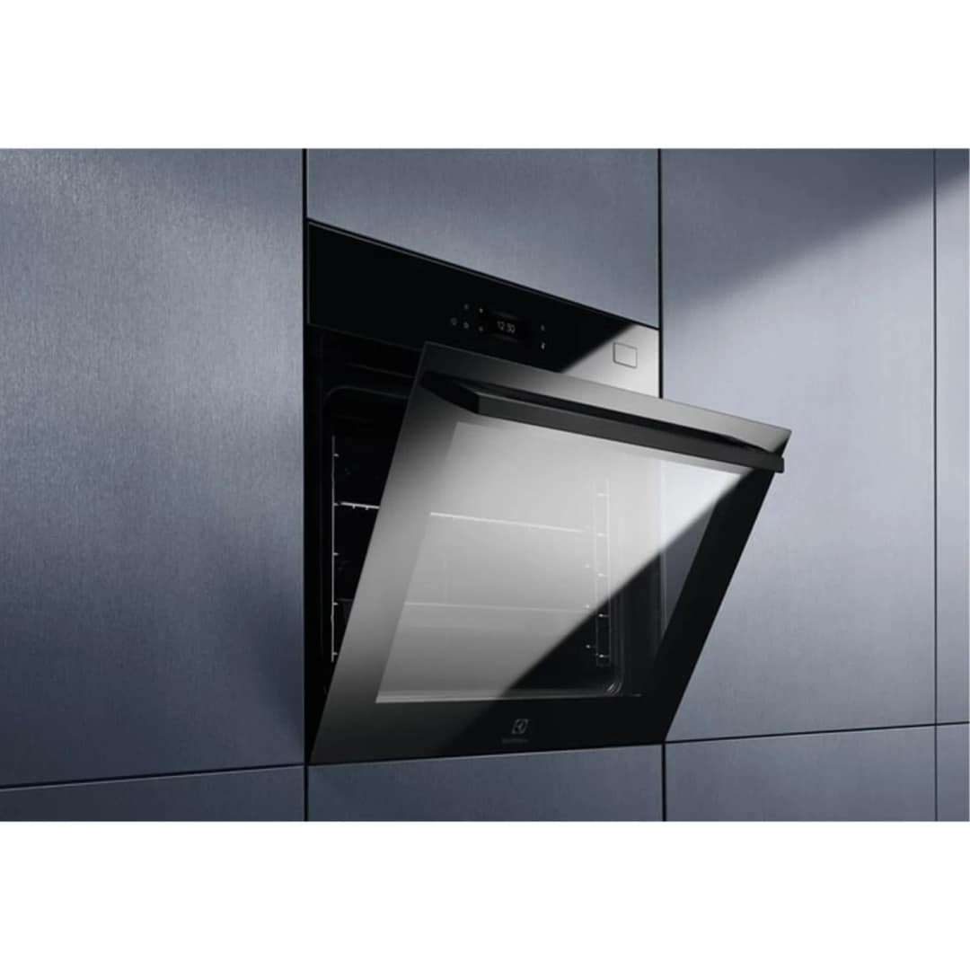 Электрический духовой шкаф Electrolux EOB8S39Z Black — фото 4